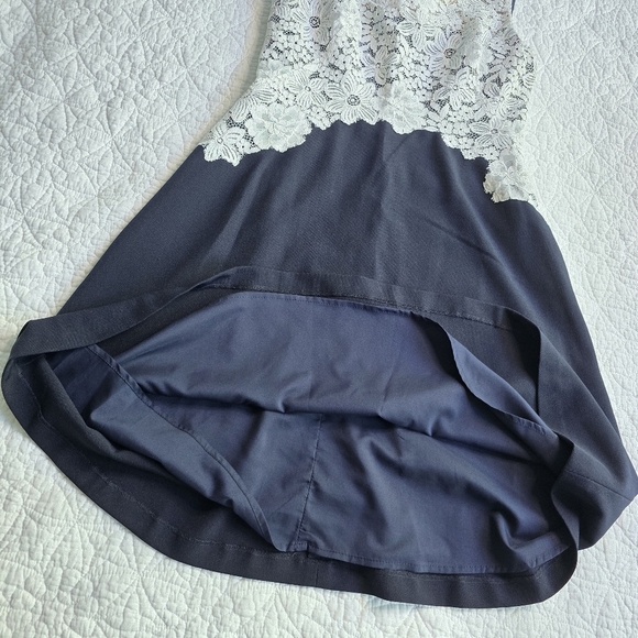 Lauren Ralph Lauren White Navy Lace Overlay Sleeveless Crepe Dress Size 4 - Picture 6 of 14